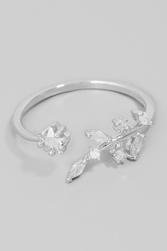 Rhinestone Star Leaf Ring (Silver)